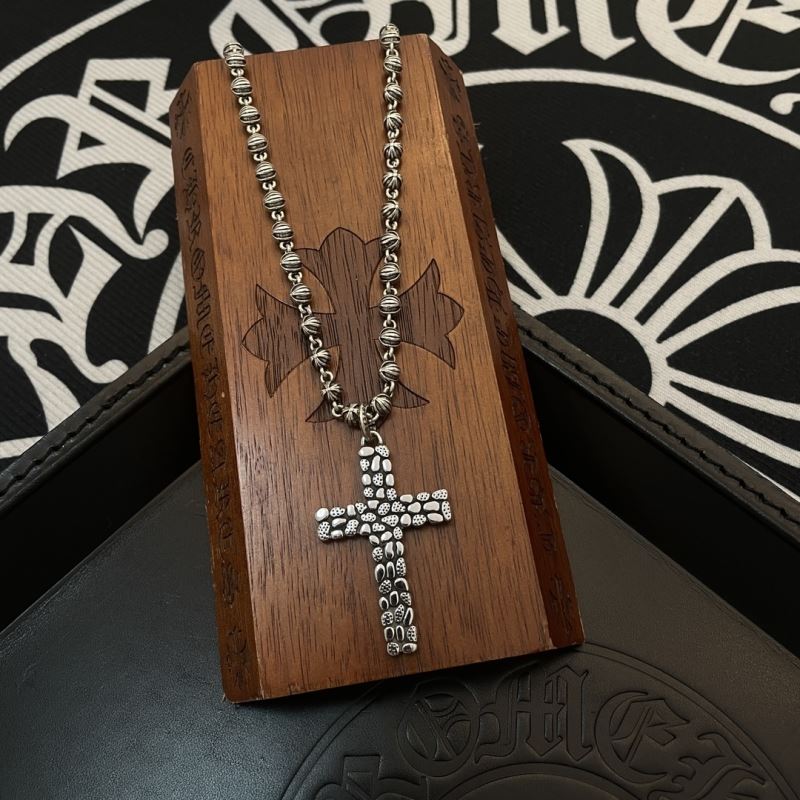Ch*0me He**ts necklaces